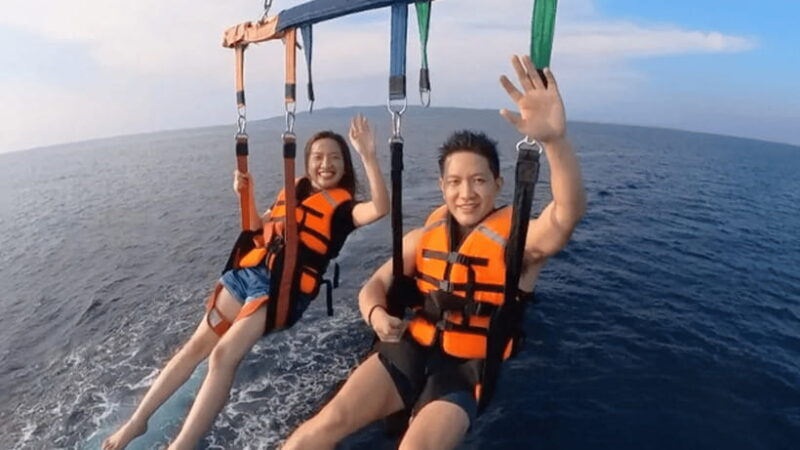 Boracay Parasailing with Insta 360 - An In-Depth Look at Boracay Parasailing with Insta360