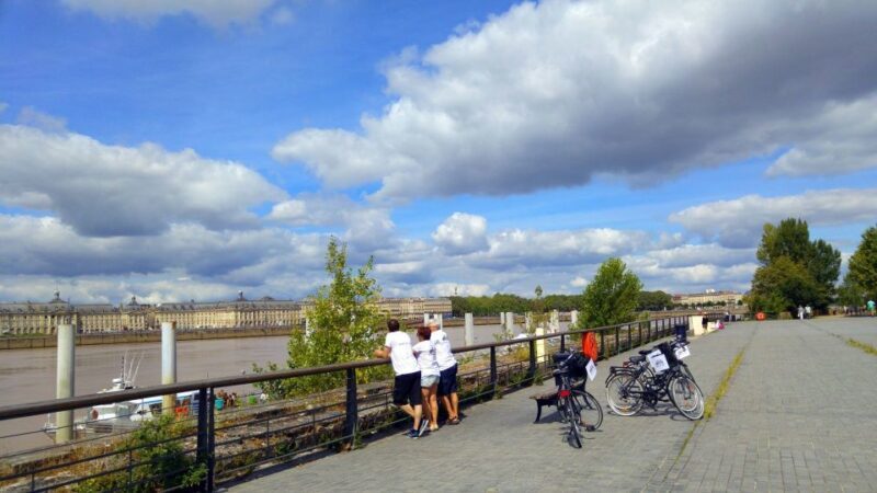 Bordeaux: Essentials 3-Hour Bike Ride - Explore Bordeaux on a 3-Hour Bike Tour: The Perfect Way to See the City