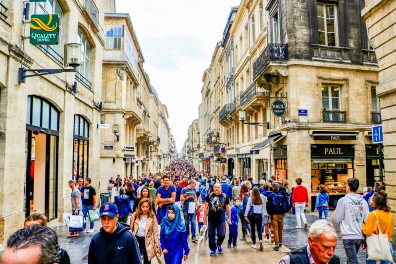 Bordeaux: Express Walk with a Local in 60 minutes - An Authentic Glimpse of Bordeaux