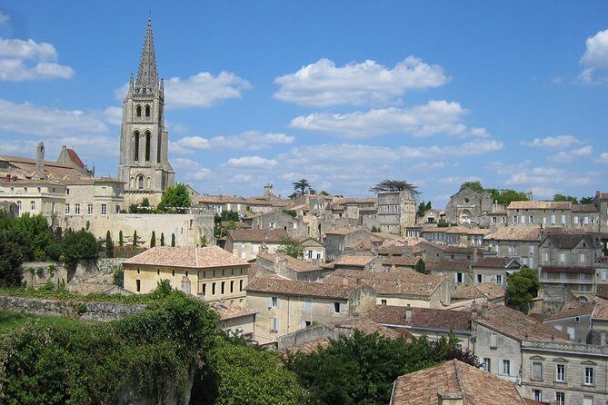 Bordeaux Full day Medoc and St Emilion Wine Tour with Lunch - Key Points
