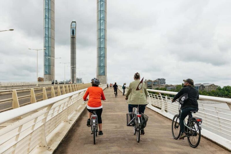 Bordeaux: Historic Center & Chartrons District Bike Tour - Highlights of the Route