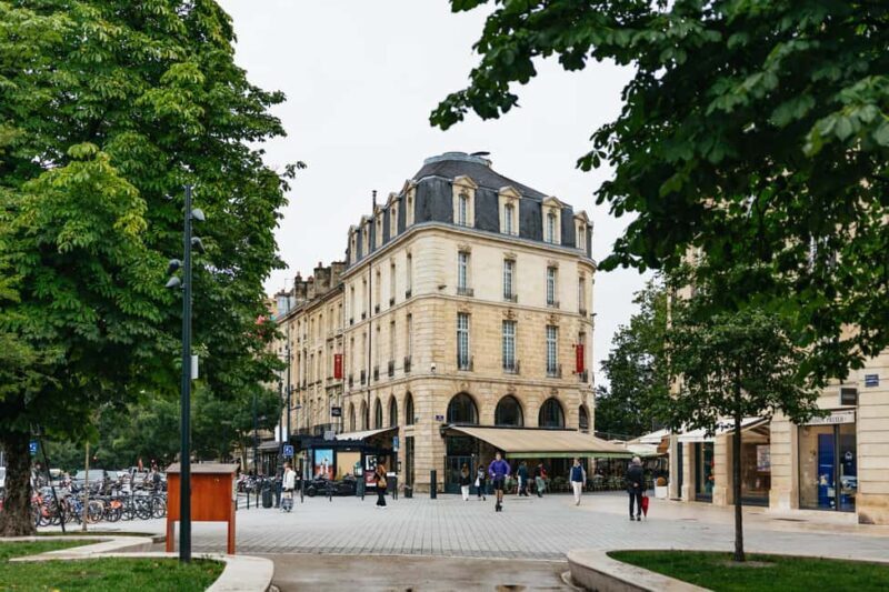 Bordeaux: Mystery and Myths Walking Tour - Key Points