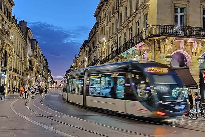 Bordeaux Night Walk ending with Wine and cheese Tasting - Authentic Experiences and Authentic Guides