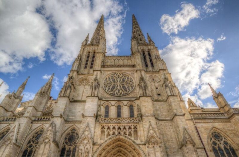 Bordeaux: Private Guided Walking Tour - Bordeaux and Its Role in History