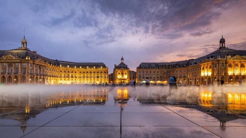 Bordeaux: Slave Trade Walking tour + Garonne Excursion - Key Points