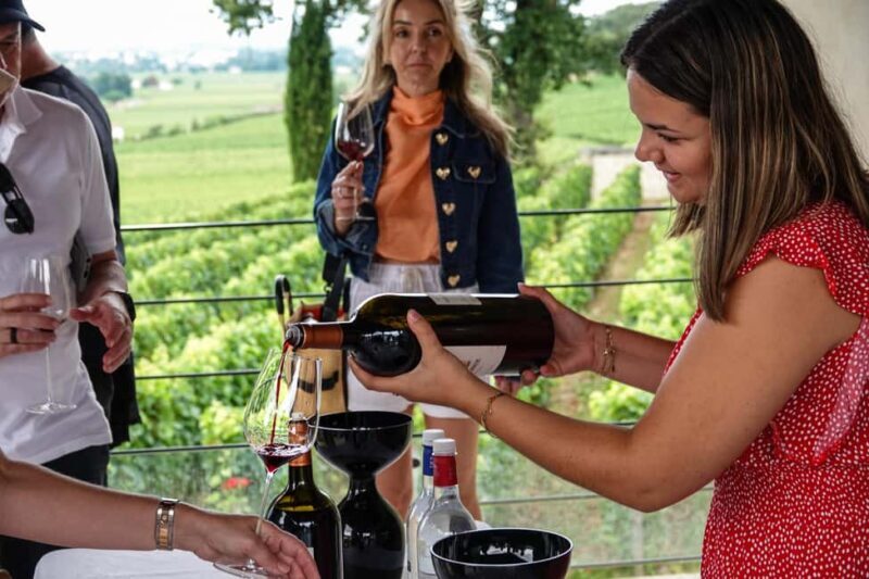 Bordeaux: St. Emilion Wine and E-Bike Tour with Lunch - Authentic and Engaging Guide Experience