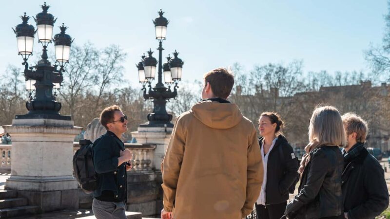 Bordeaux: Walking tour with local Sweets, Wine and Cheese - FAQ