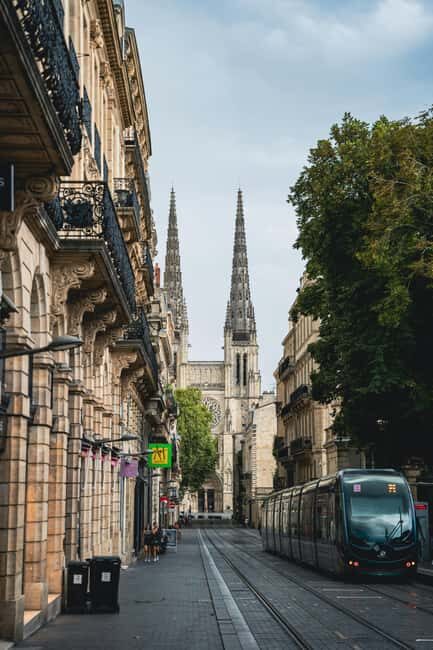 Bordeaux: Wine, Fashion, Art, History & Cuisine Walking Tour - FAQ