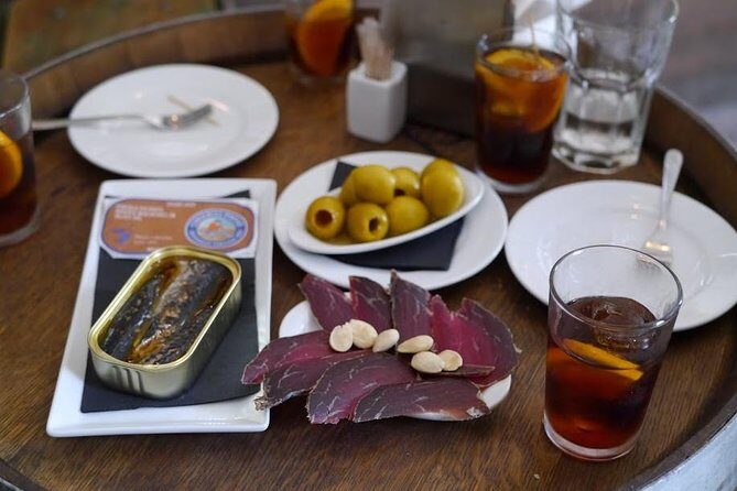 Born to Eat: Gourmet Tapas & Wine Small Group Tour in Old Barcelona - Exploring Barcelona’s El Born District through Food and Culture