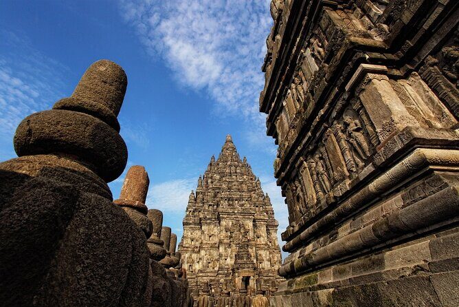 Borobudur Climb To The Top, Prambanan Temple, Yogyakarta Palace - Key Points