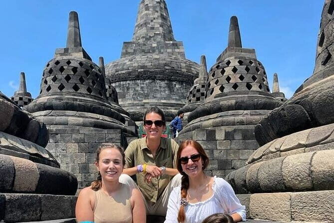 Borobudur Climb Up and Selogriyo Temple Rice Terraces Trekking - Discover Borobudur and Selogriyo: A Day of Sacred History and Stunning Nature in Yogyakarta