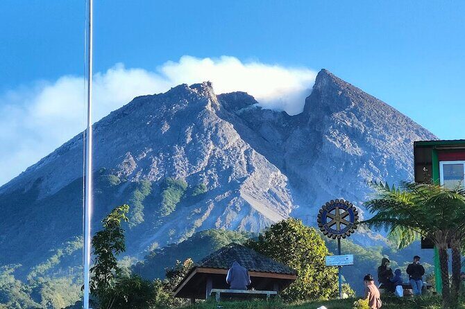 Borobudur Climb up, Merapi, Prambanan All Inclusive Private Tour - Exploring Yogyakarta’s Cultural and Natural Gems in Depth