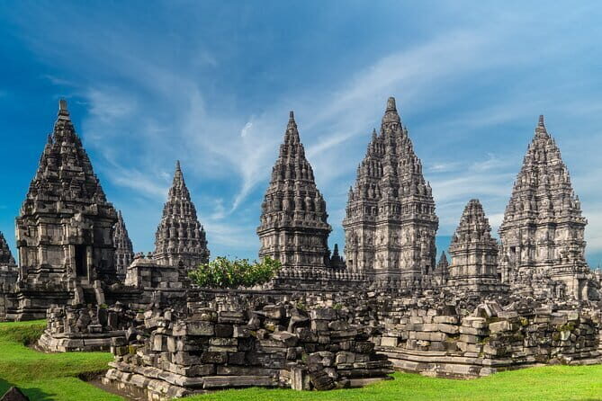 Borobudur (Climb Up), Sultan Palace - Tamansari, Prambanan Tour - A Closer Look at the Yogyakarta Tour