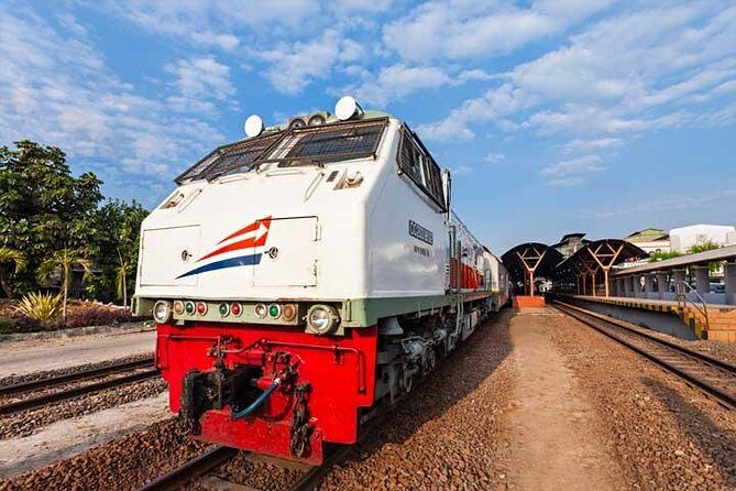 Borobudur & Prambanan in Yogyakarta, train to Malang, hike Bromo & Ijen // 4D3N - Who Will Appreciate This Tour?