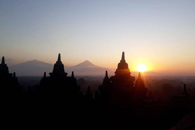 Borobudur Sunrise Tour-Special Package - Exploring the Borobudur Sunrise Tour: A Detailed Look