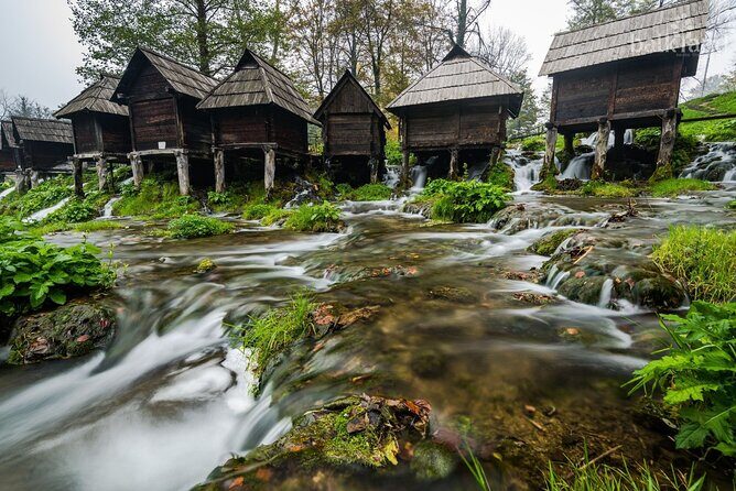 Bosnian Kingdom Capitals: Travnik & Jajce Tour from Sarajevo - Exploring Travnik and Jajce: A deep dive into Bosnia’s historic heart