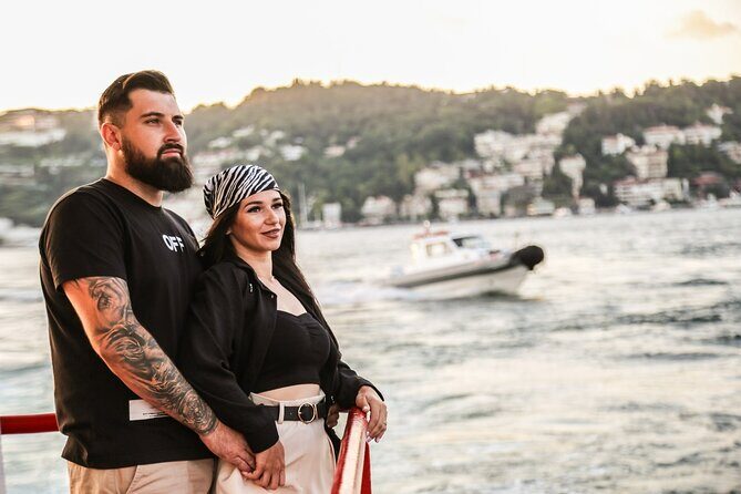 Bosphorus Cruise Boat Tour stanbul And Golden Horn With Guide - Exploring the Itinerary in Detail