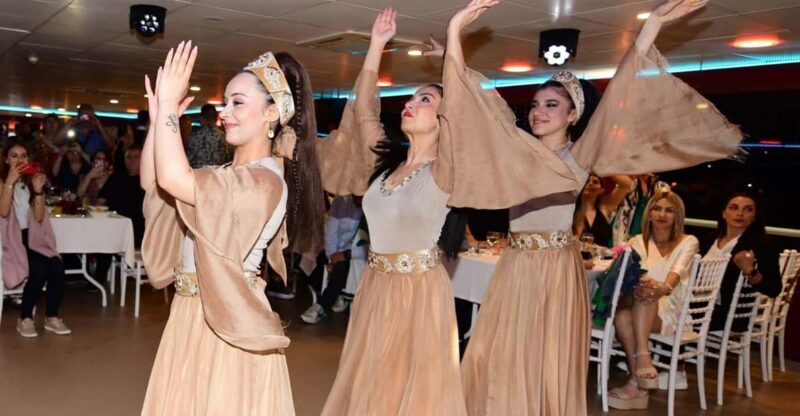 Bosphorus Dinner Cruise & Dance Shows with Private Table - Why This Tour Works Well