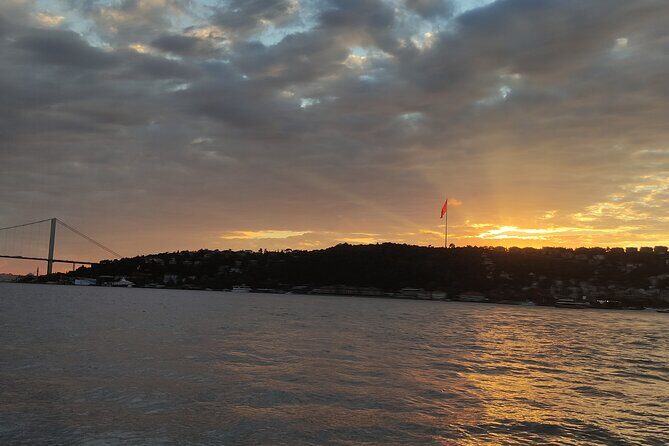 Bosphorus Sunset Cruise with Wine, Feel Special On A Luxury Yacht - Authentic Reviews: What Travelers Say