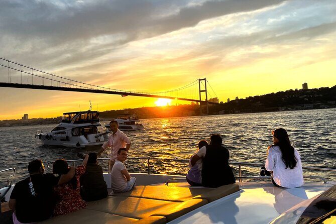 Bosphorus Sunset or Daytime Yacht Cruise with Snacks & Live Guide - Key Points