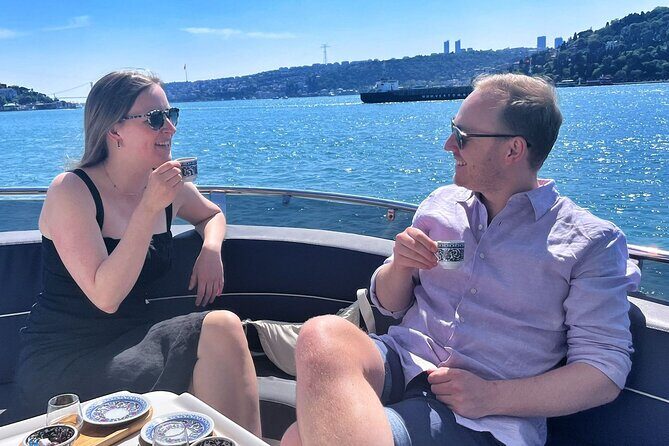 Bosphorus Yacht Cruise Experience: Visit the Asian Side - Key Points