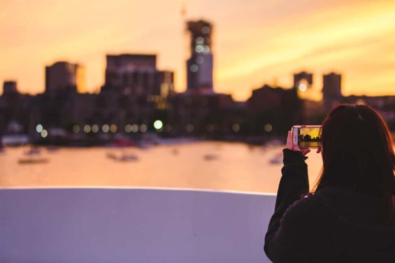 Boston: City Cruises Sunset Skyline Cruise with Commentary - Who is This Tour Best For?