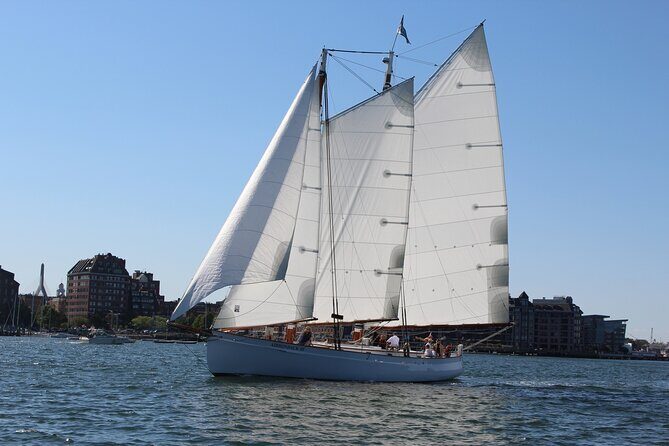 Boston Harbor Sunset Sail Tour - A Deep Dive into the Boston Harbor Sunset Sail Experience