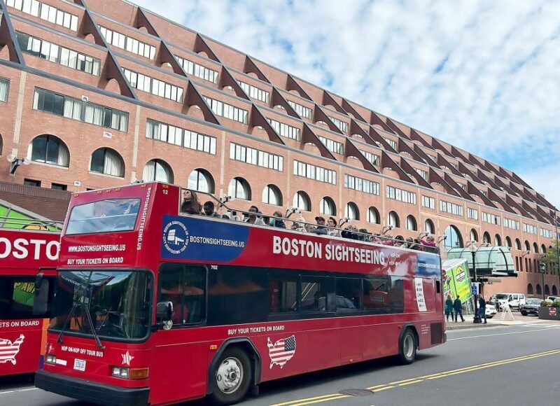Boston Sightseeing: Single Ride Pass With Double-Decker Bus - Detailed Review of the Boston Sightseeing Bus Tour