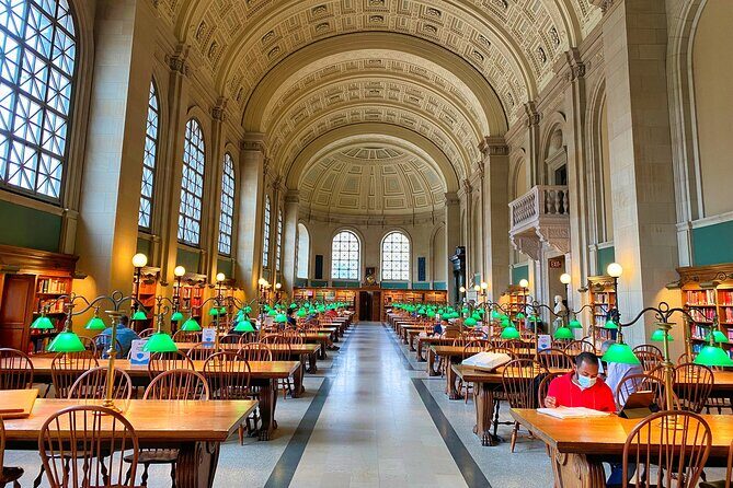 Boston's Architecture, History + Photo Walking Tour (SMALL Group) - FAQ