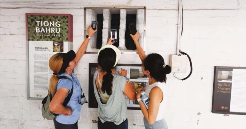 Botanic Gardens & Tiong Bahru Walking Tour with Breakfast - What Reviewers Say