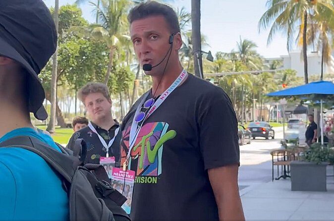 Boutique Food, Wine and Art Deco Walking Tour - Duration and Group Size