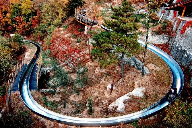 Boutique Tour: Tiananmen, Forbidden City, Mutianyu with VIP Pass - FAQ