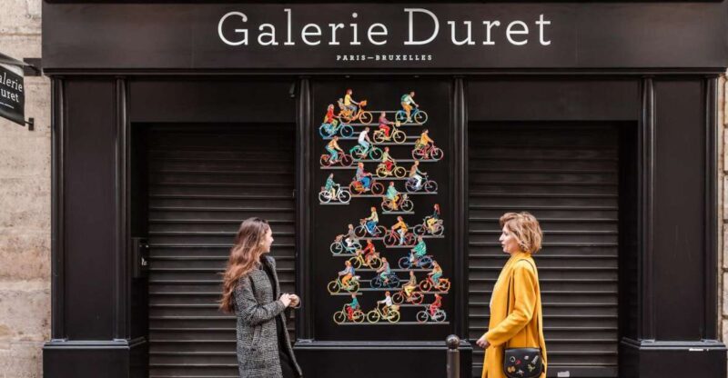 Boutiques and Patisseries: Book a Local in Paris - A Closer Look at the Parisian Experience