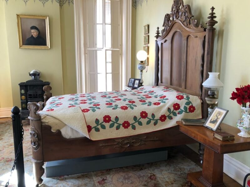 Bowling Green: Riverview at Hobson Grove Historic House - FAQ