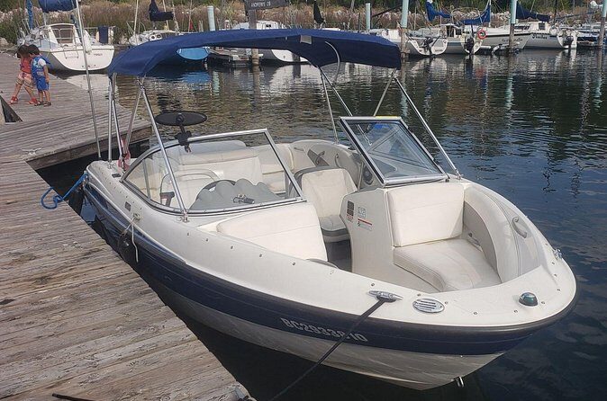 Bowrider Boat for Rent in Penticton - Who This Experience Suits Best