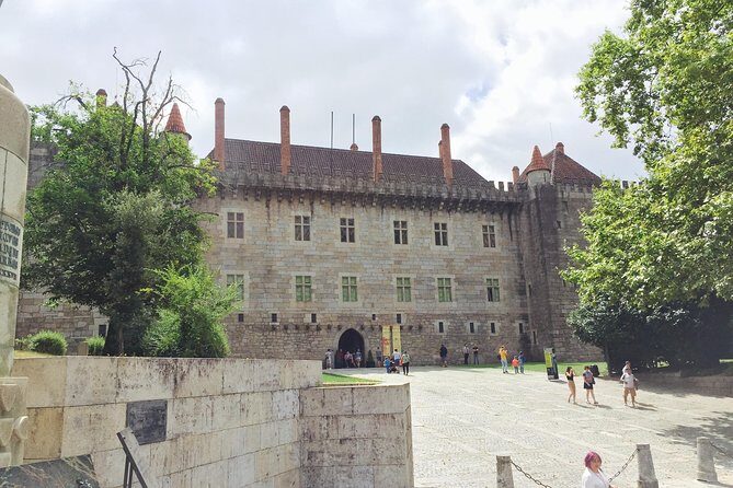 Braga and Guimarães Historical and Cultural Tour from Porto - An In-Depth Look at the Experience
