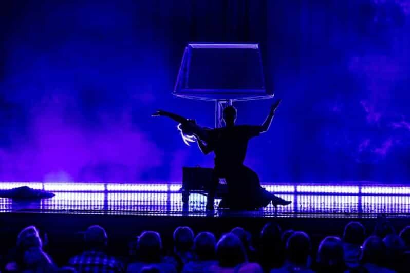 Branson: Escape Reality Magic Dinner Show - The Experience in Detail