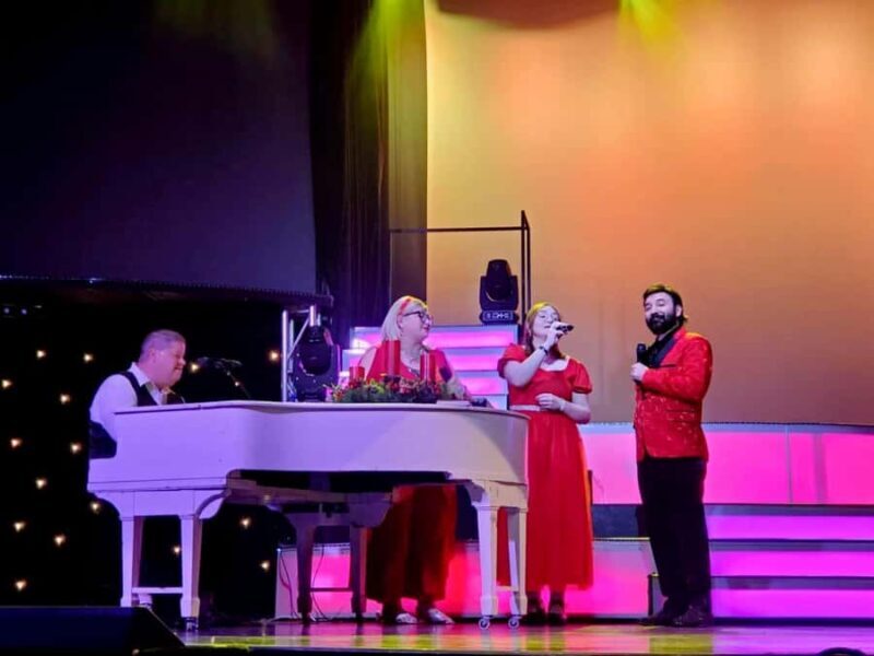Branson: Southern Gospel Sundays at Americana Theatre - Key Points