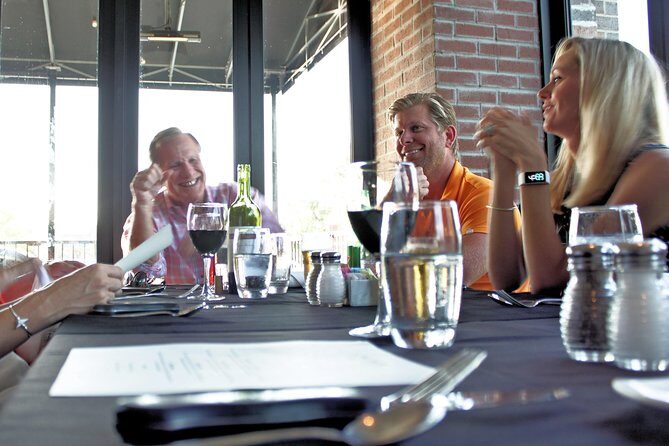 Branson VIP Wine Tasting and Dinner Tour - Experience the Best of Missouri Wine on a Small-Group Branson VIP Tour