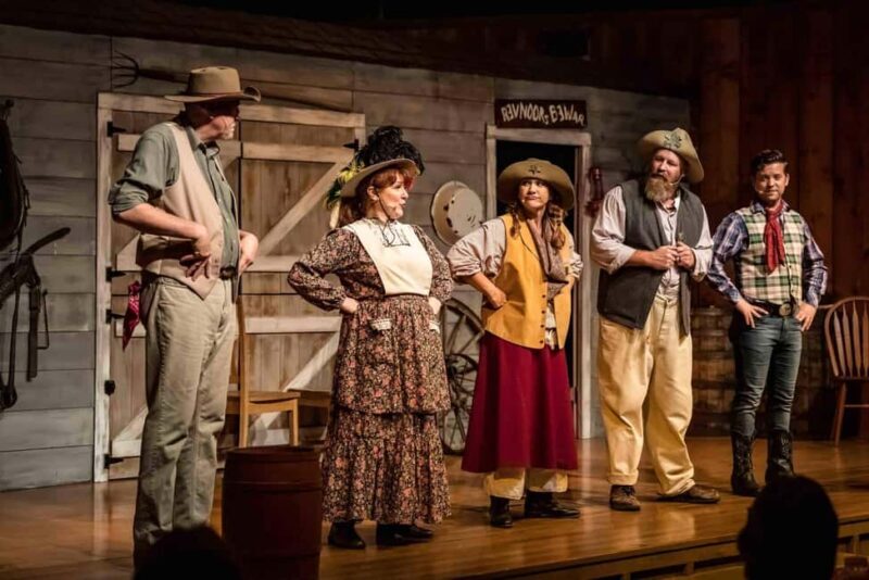 Branson: Whodunnit Hoedown Murder Mystery Dinner Show - An Inside Look at the Whodunnit Hoedown Murder Mystery Dinner Show