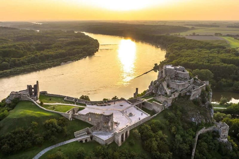 Bratislava: Grand City Tour with Devin Castle - An In-Depth Look at the Bratislava Grand City Tour with Devin Castle