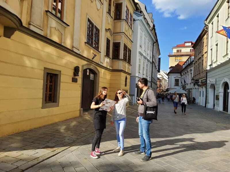 Bratislava: Old Town Walking Discovery Private Tour - Exploring the Bratislava Old Town Walking Tour