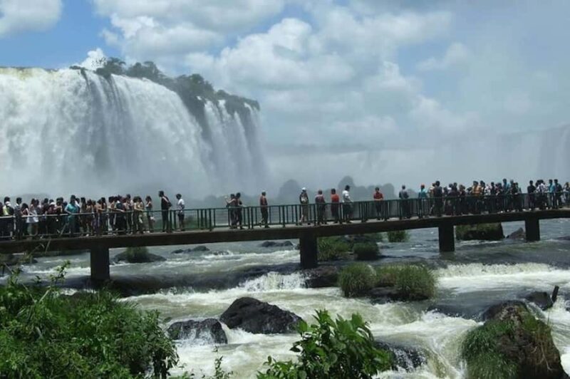 Brazilian and Argentina Falls with Great Adventure on boats - FAQ