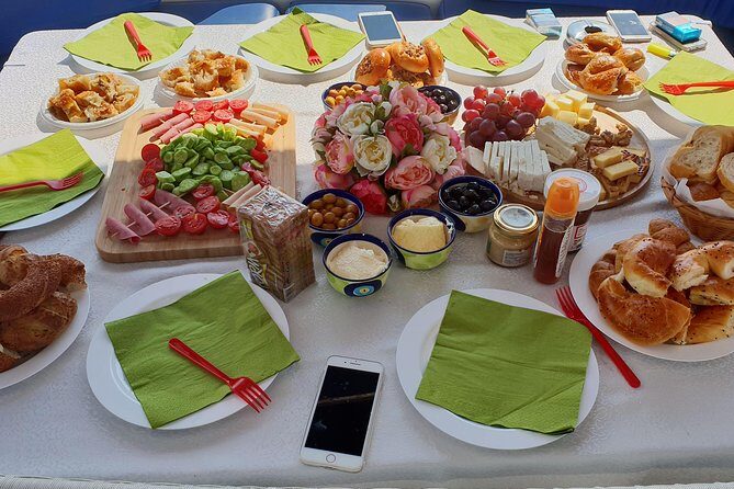 Breakfast Cruise In Bosphorus With Private Yacht - Key Points
