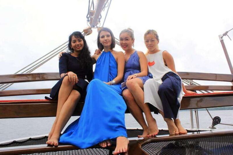 Breakfast Cruise onboard a Tall Ship Royal Albatross - Key Points