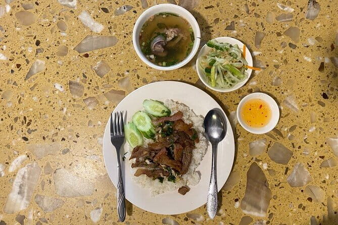 Breakfast Walking City Tour - Key Points