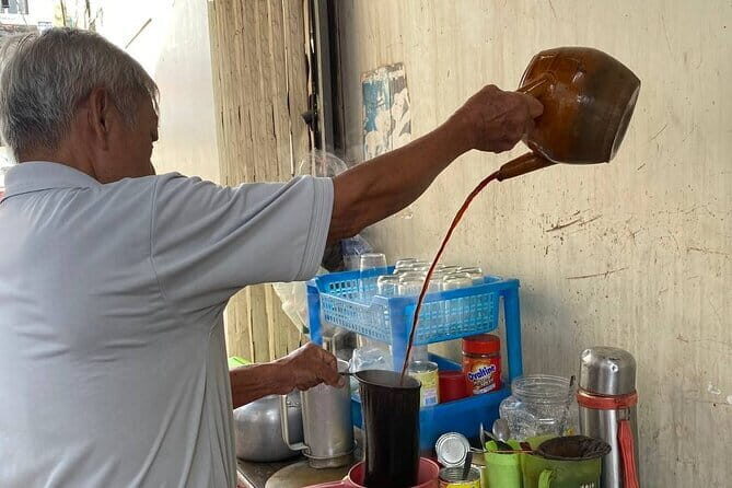 Breakfast Walking City Tour - What Travelers Can Expect and Why It Matters