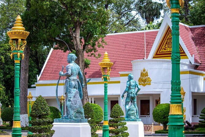 Breakfast Walking City Tour - The Sum Up