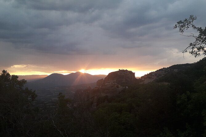 Breath-taking Meteora Sunset Tour - Key Points