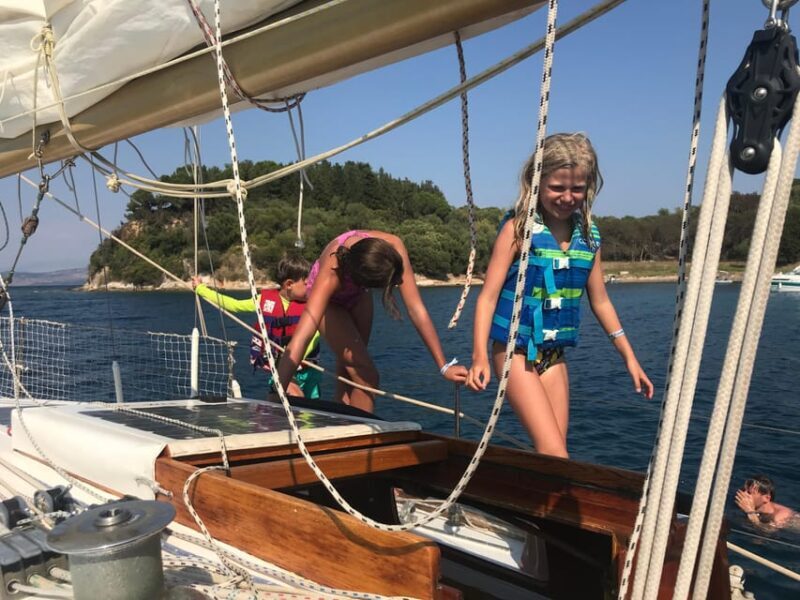 Bretagne Brest : Private Sailing charter Mer dIroise - Exploring the Bretagne Brest Private Sailing Charter